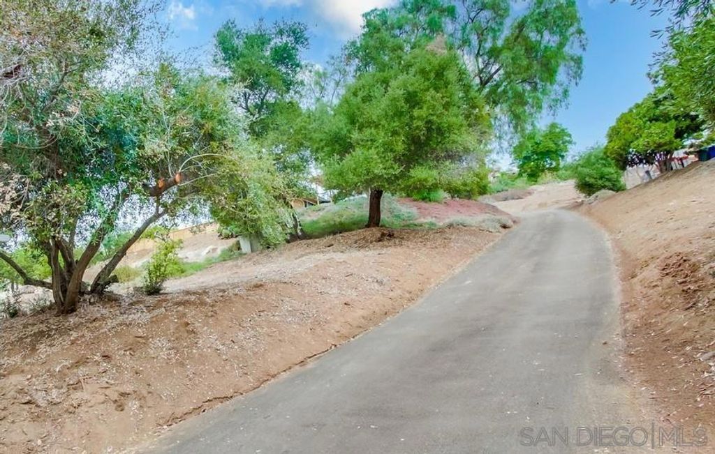 listing image 130728109663001533252