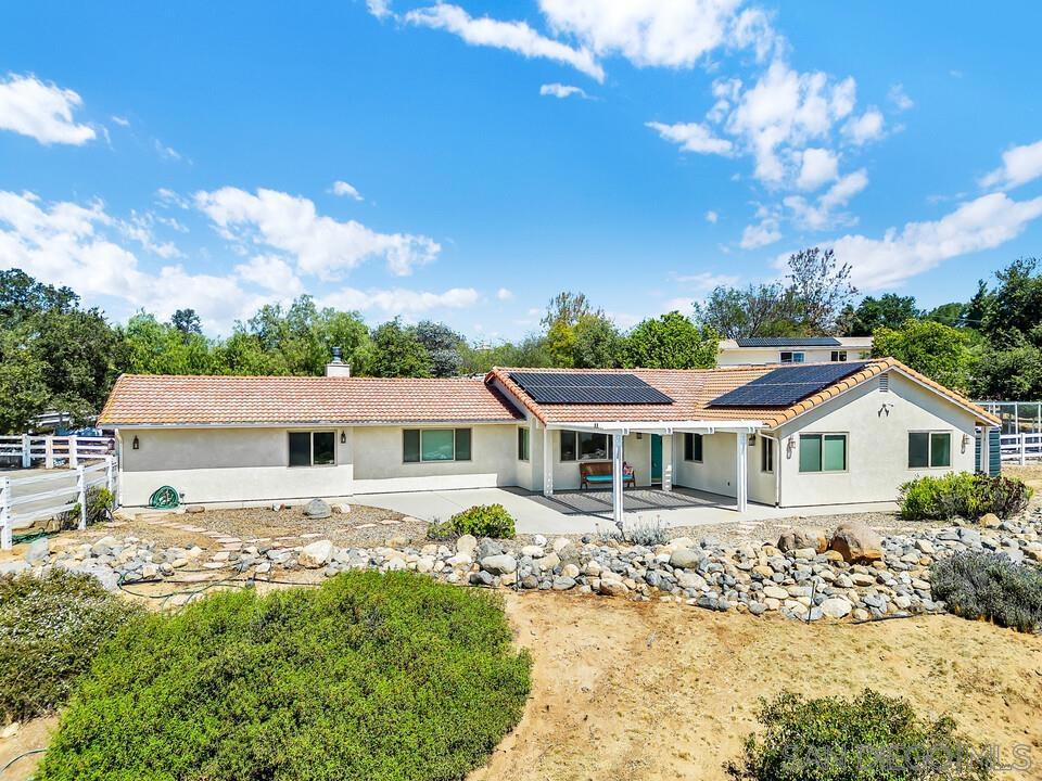 15902 Camino De Oro