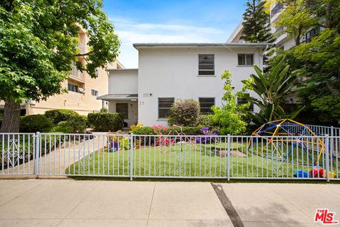 Photo of 1127 5th Street, Santa Monica, CA 90403 (MLS # 26834663)