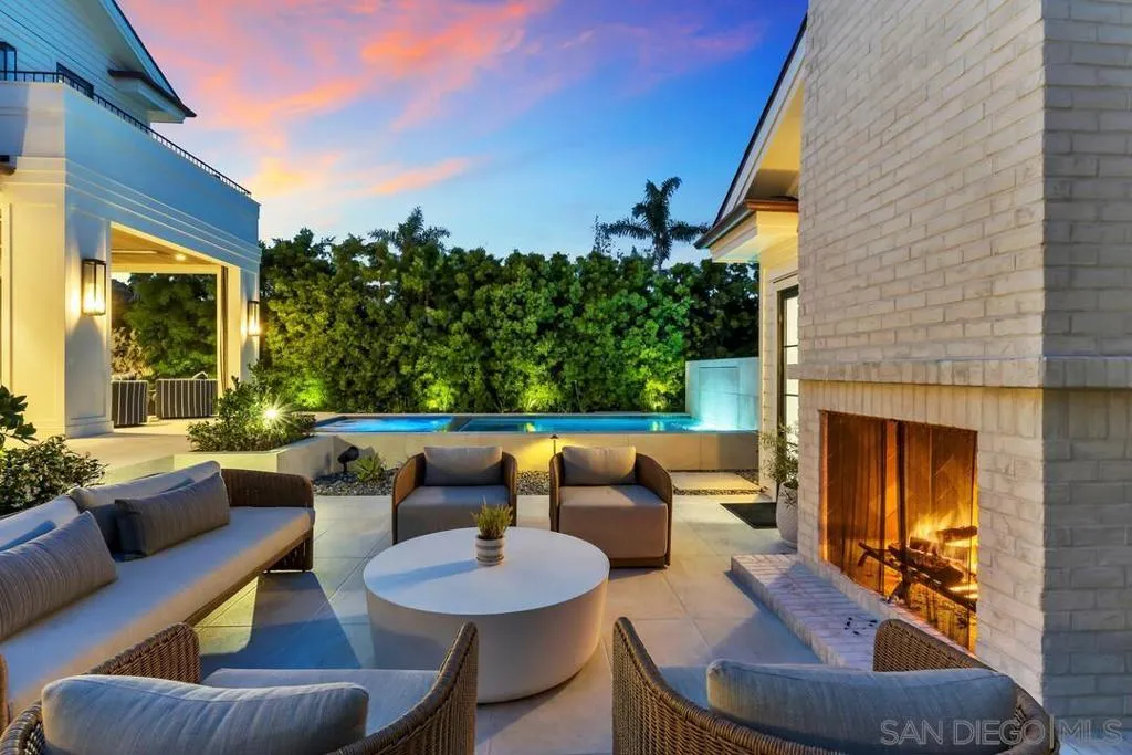 Coronado, California 92118, United States, 3 Bedrooms Bedrooms, ,5 BathroomsBathrooms,Residential,Active,138068