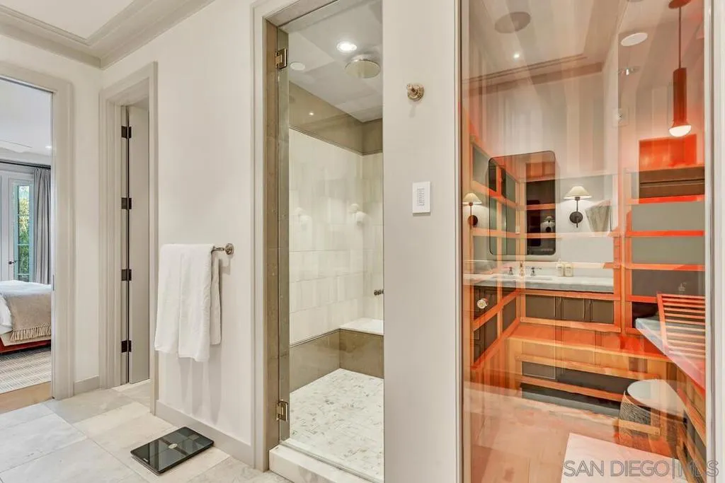 Coronado, California 92118, United States, 3 Bedrooms Bedrooms, ,5 BathroomsBathrooms,Residential,Active,138068