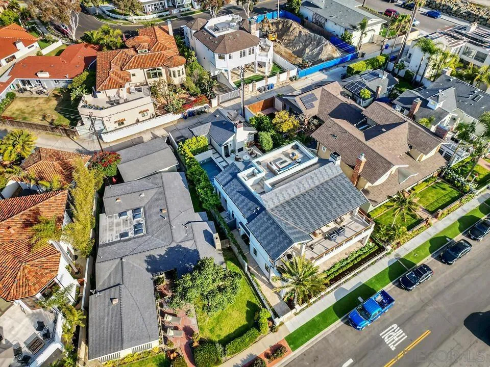 Coronado, California 92118, United States, 3 Bedrooms Bedrooms, ,5 BathroomsBathrooms,Residential,Active,138068