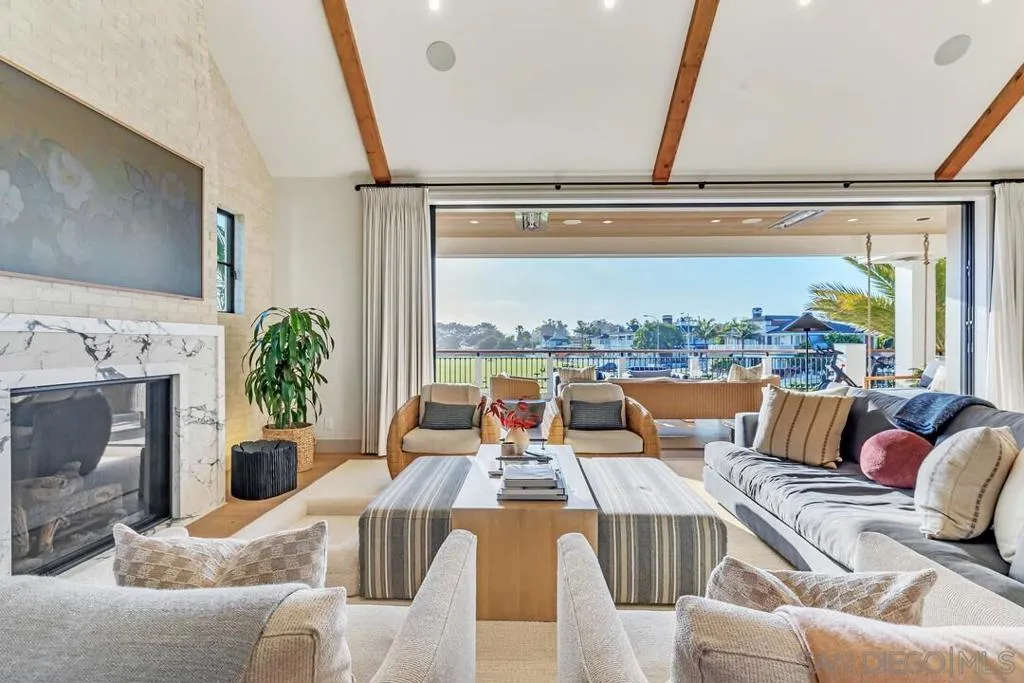 Coronado, California 92118, United States, 3 Bedrooms Bedrooms, ,5 BathroomsBathrooms,Residential,Active,138068