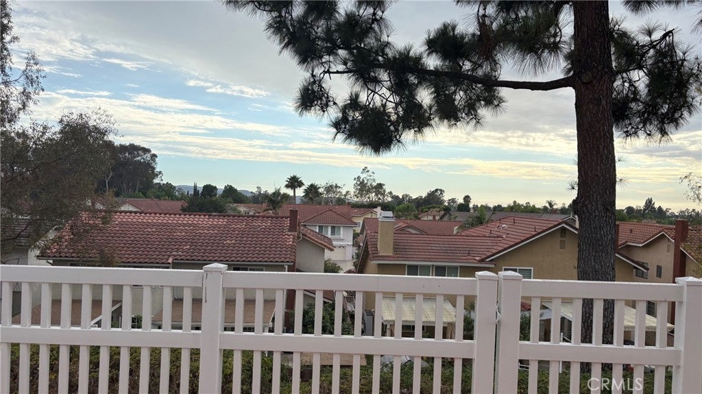 21211 Serra Vista