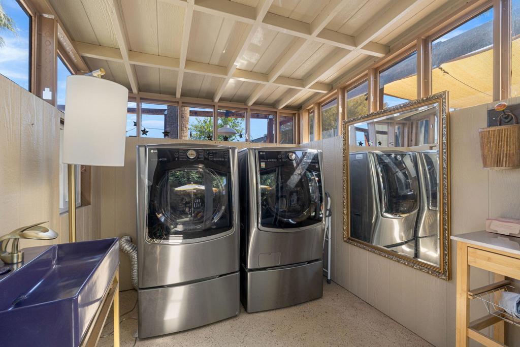 Ramon Mobile Park - Manufactured In Park