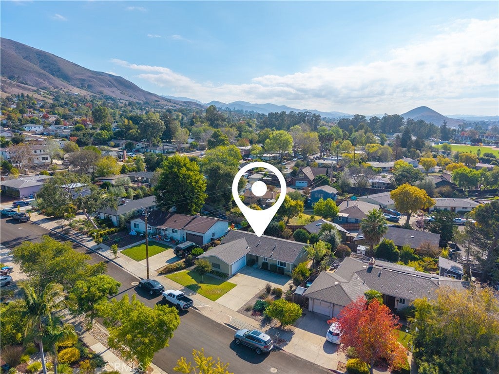 1247 San Carlos
