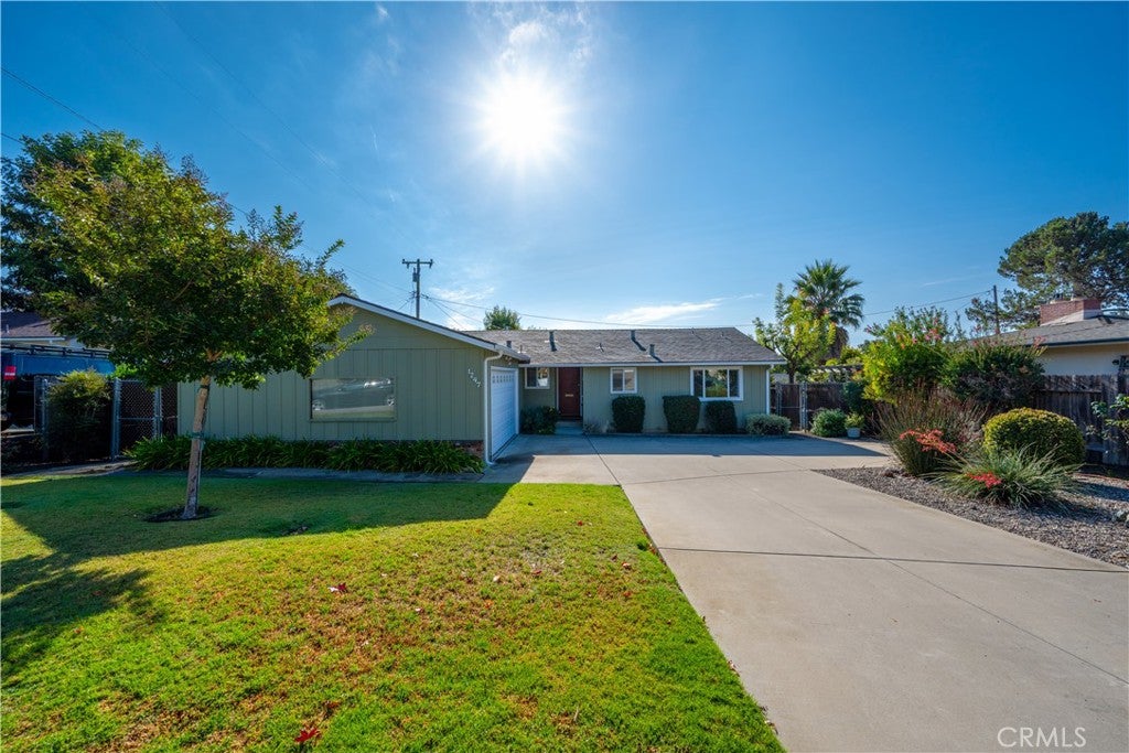 1247 San Carlos