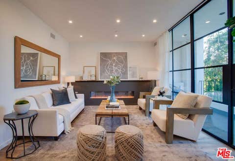 Photo of 1254 N Las Palmas Avenue #7, Los Angeles, CA 90038 (MLS # 26640197)