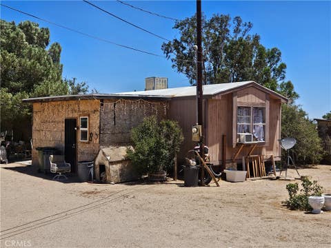 Photo of 11625 Center St ST, Victorville, CA 92392 (MLS # CV26154497)
