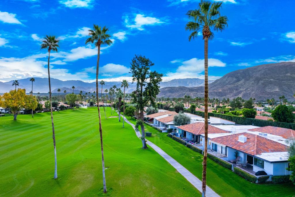 Rancho Las Palmas C. - Residential Lease