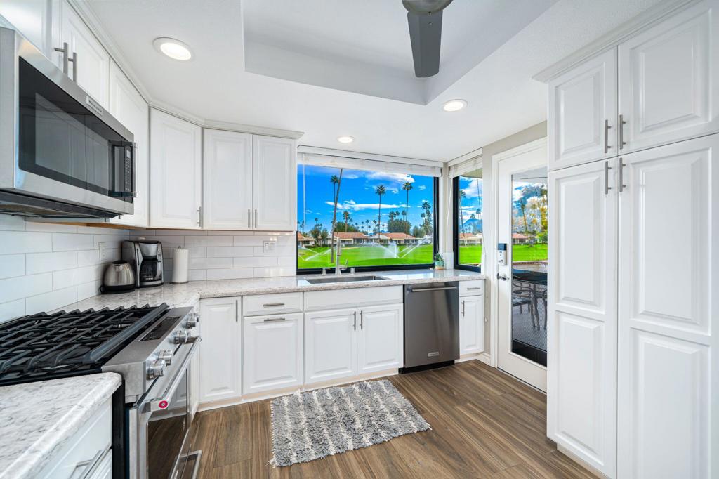 Rancho Las Palmas C. - Residential Lease