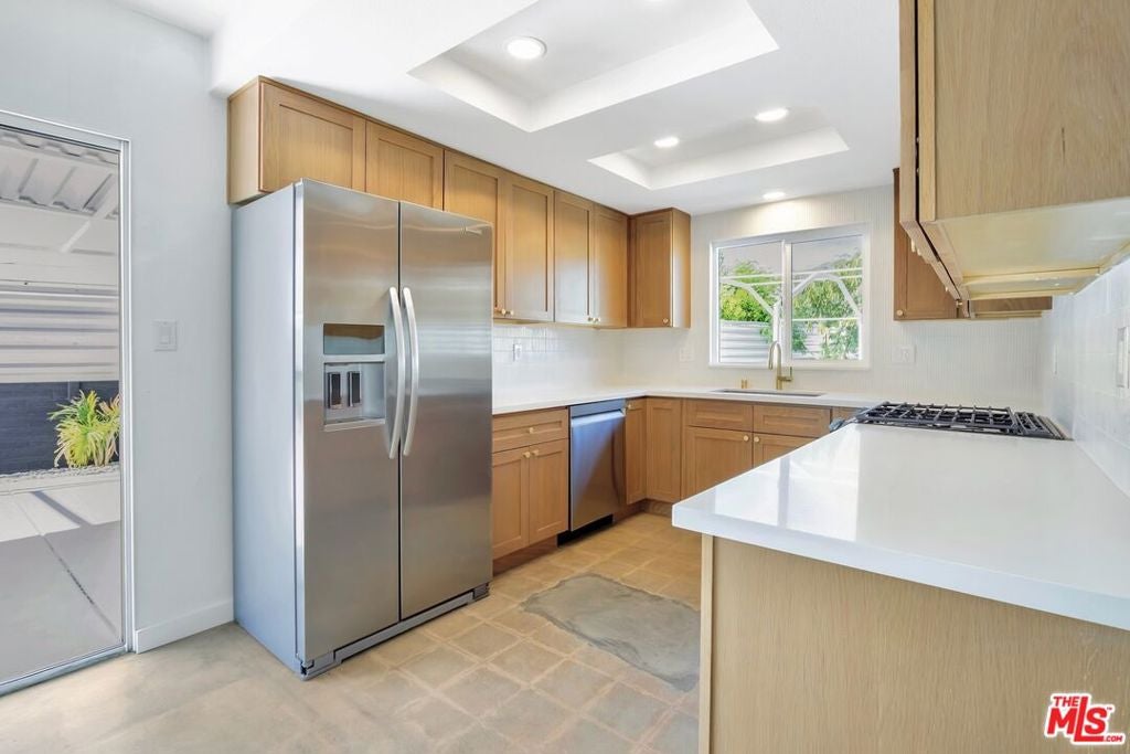 4325 E Calle De Carlos