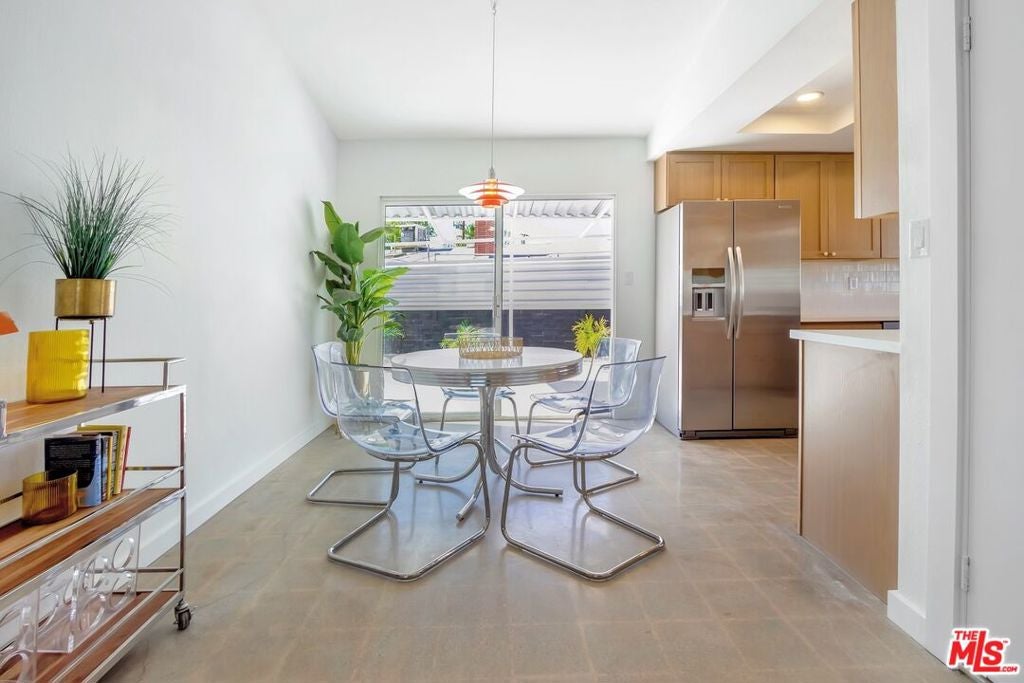 4325 E Calle De Carlos