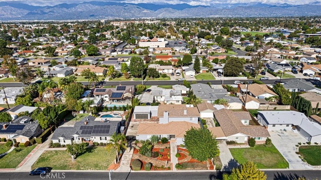 1117 E Thackery Street