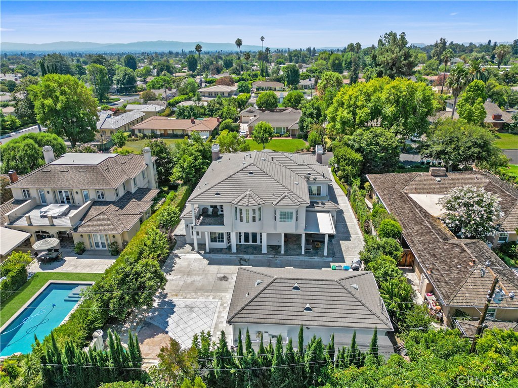Properties 4 1117 Encanto