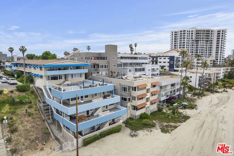 Photo of 22 5th Place, Long Beach, CA 90802 (MLS # 26840023)