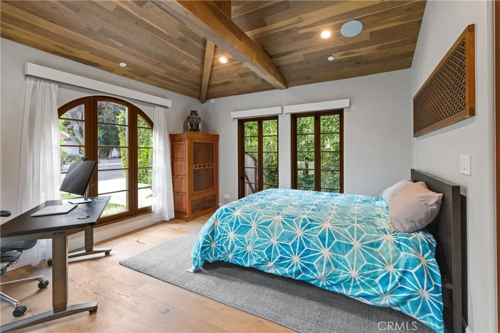 Los Angeles, California 90046, United States, 4 Bedrooms Bedrooms, ,4 BathroomsBathrooms,Residential,Active,147176