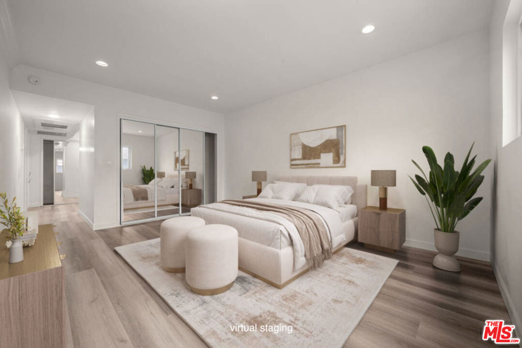 Properties 3 423 S Rexford Drive 202