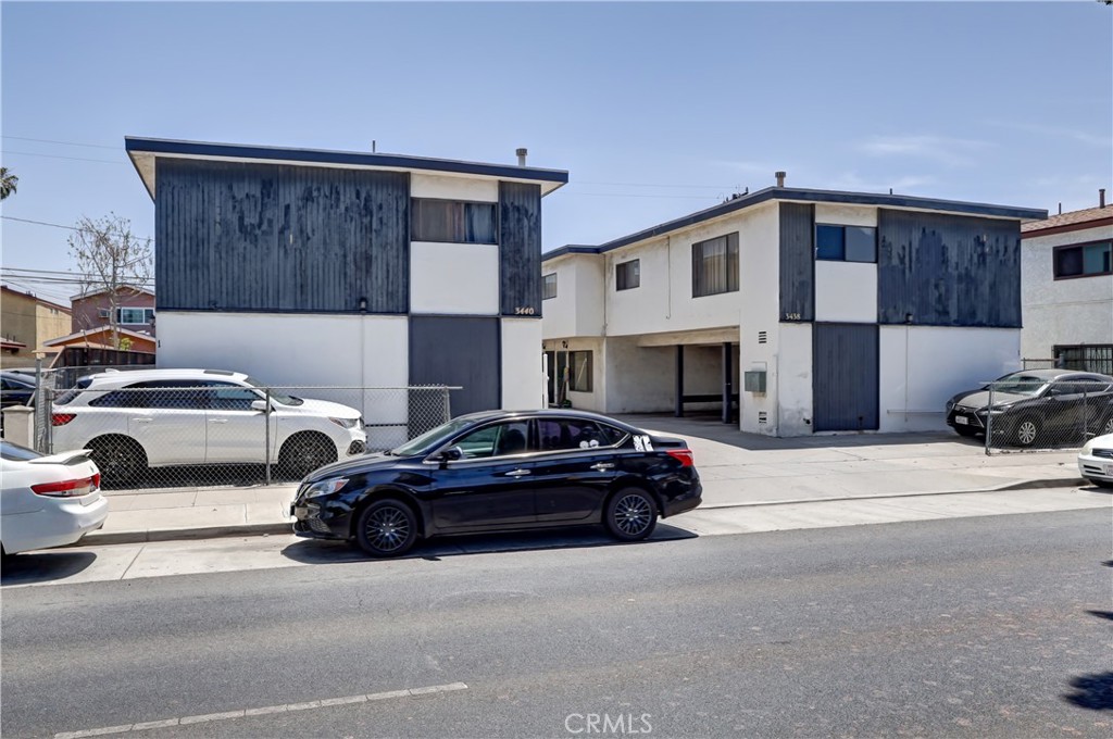3438 Santa Fe Avenue