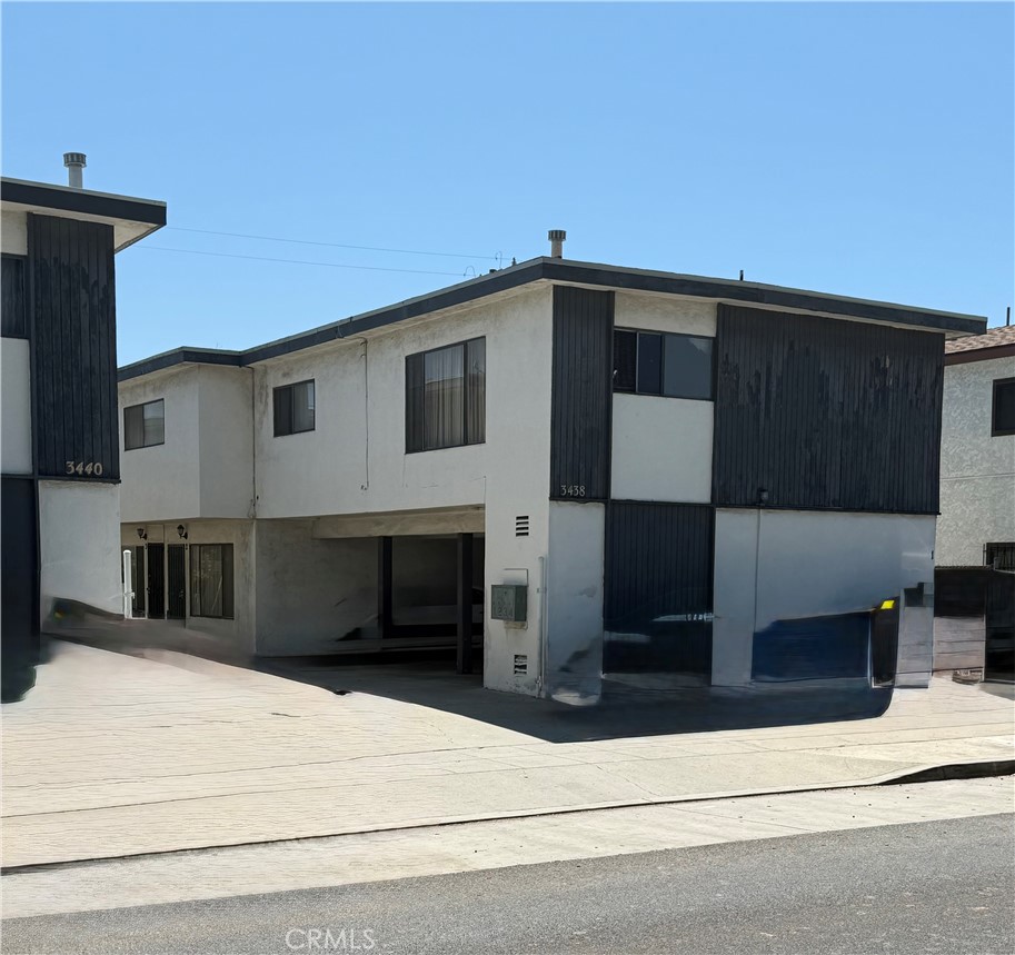 3438 Santa Fe Avenue