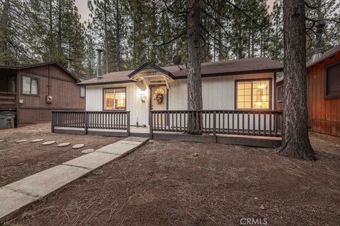 Photo of 42637 La Placida Ave, Big Bear Lake, CA 92315 (MLS # IG26033806)