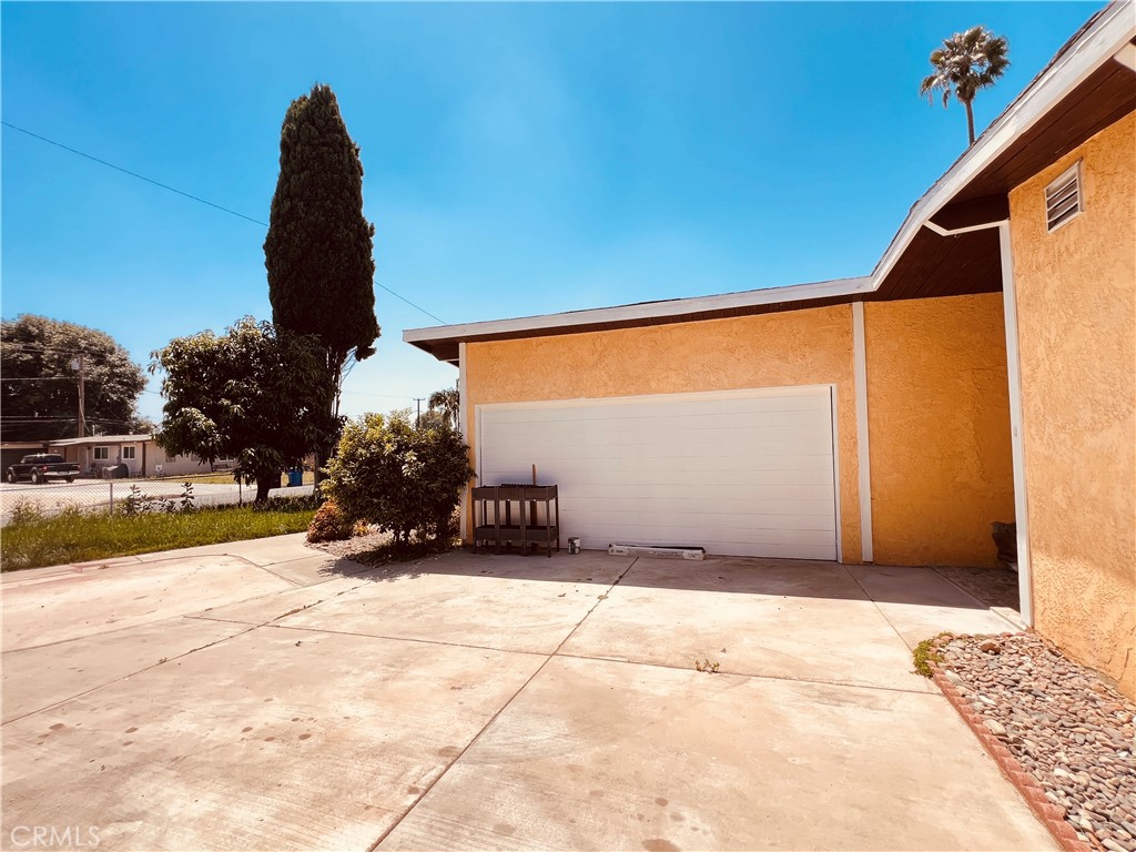16151 E Kingside