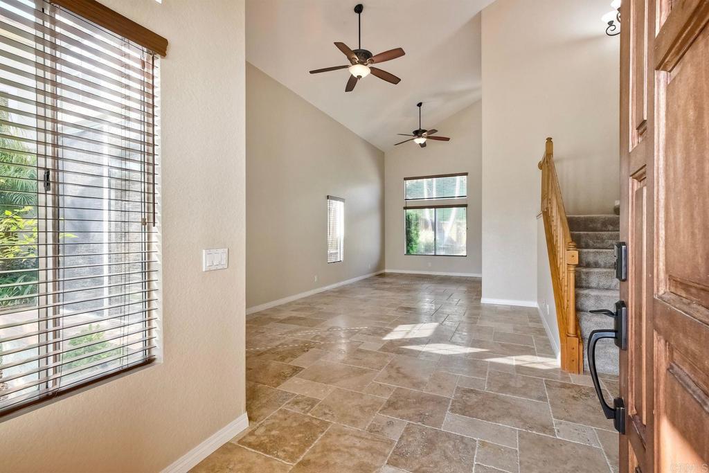 3723 Via Las Villas