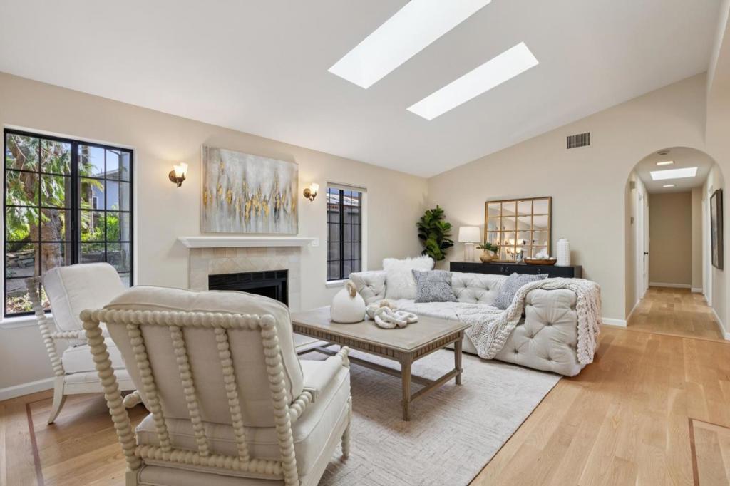 1112 Crescent Street