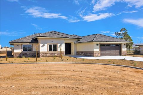 Photo of 21960 Ramona, Apple Valley, CA 92307 (MLS # HD26064915)