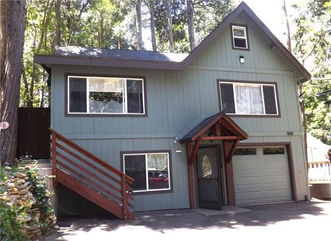 Photo of 590 Lanes End Trl, Crestline, CA 92325 (MLS # IG26093517)
