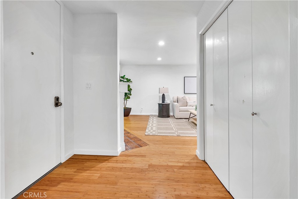 935 Main