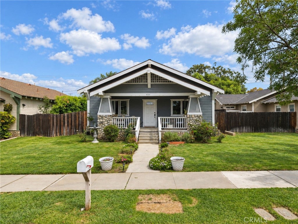 435 W 2nd