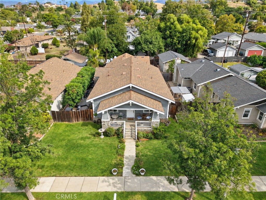 435 W 2nd