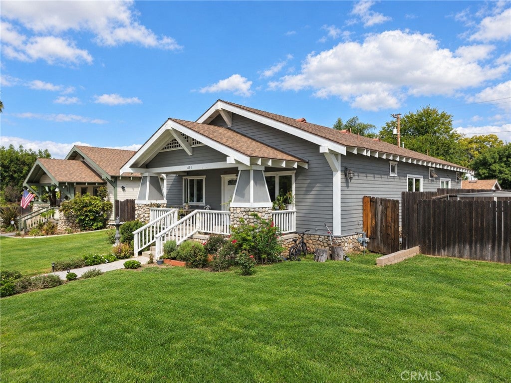 435 W 2nd