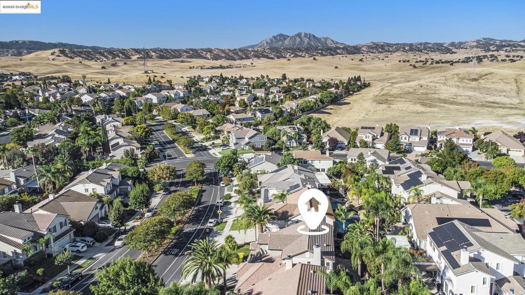 SHADOW LAKES - Residential