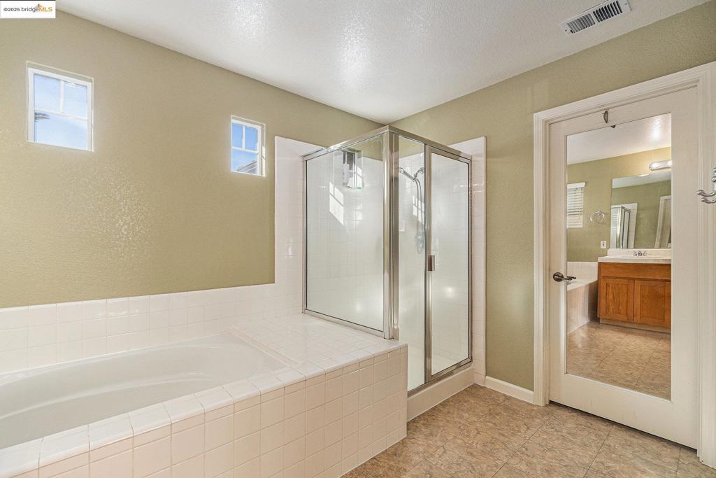 SHADOW LAKES - Residential