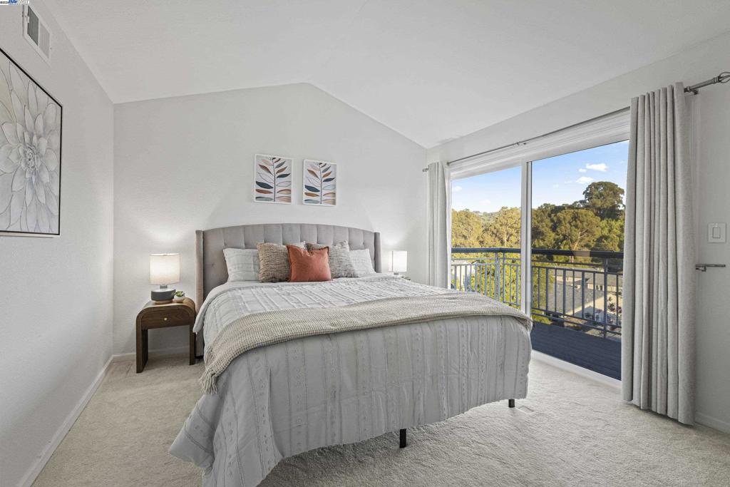 HAYWARD HILLS - Residential