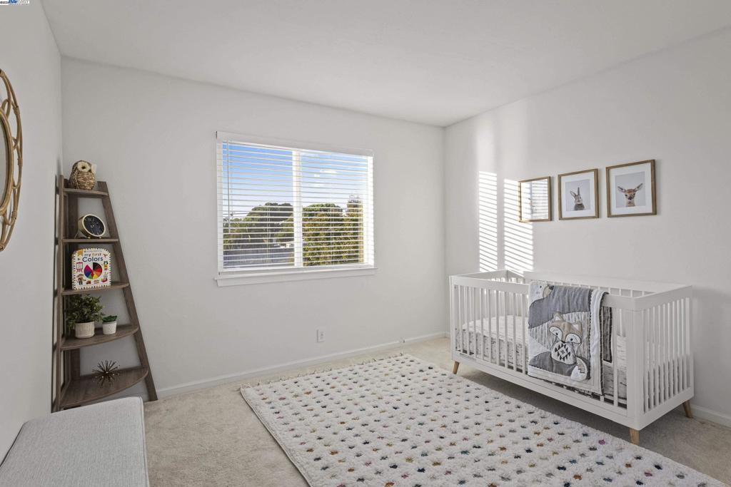 HAYWARD HILLS - Residential
