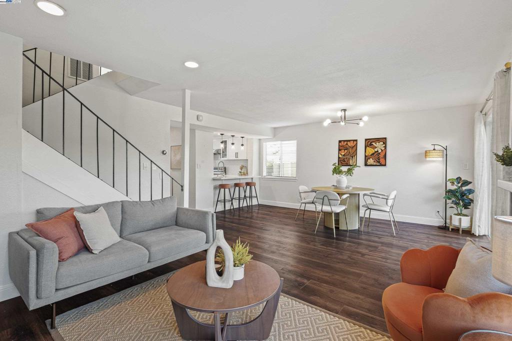HAYWARD HILLS - Residential