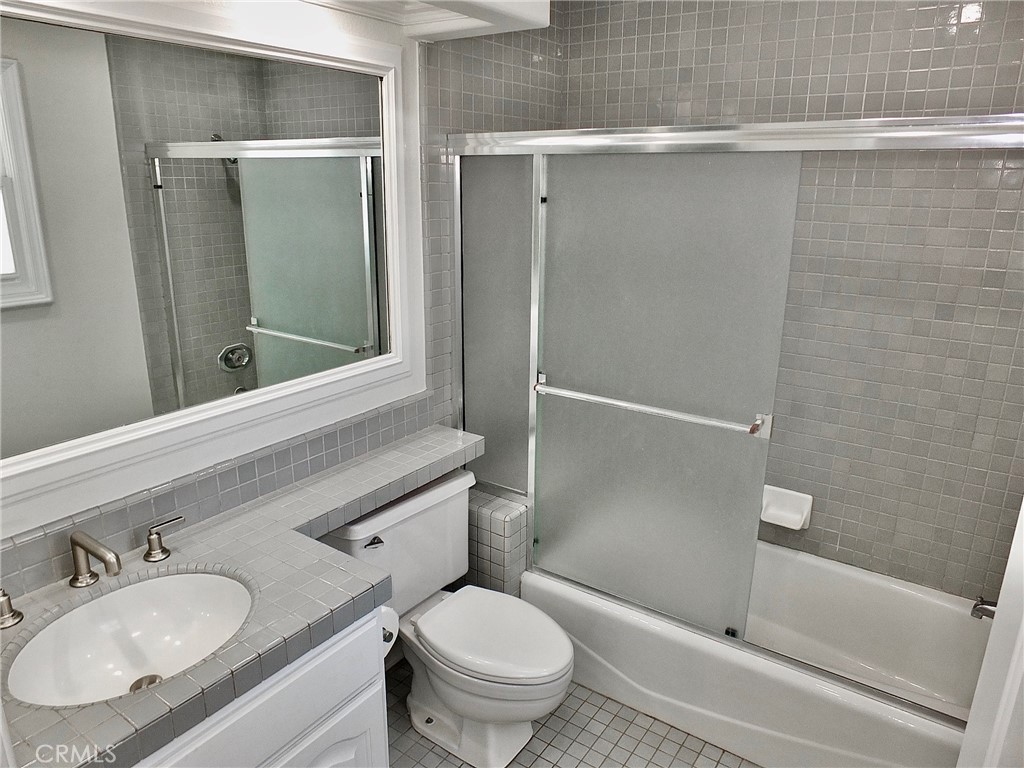 Bay Harbour (BYH) - Residential Lease