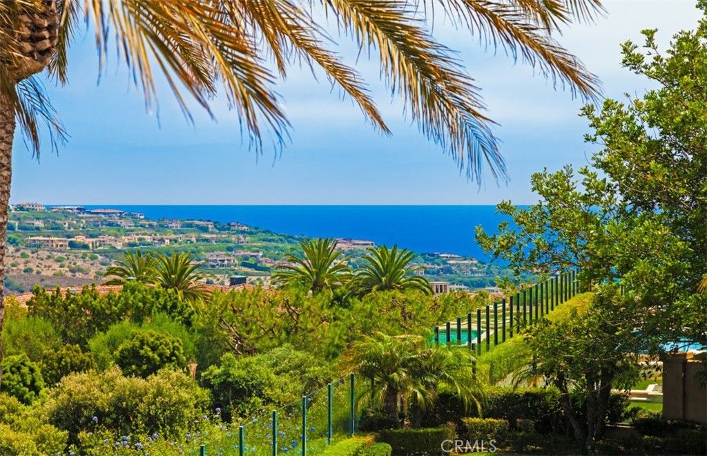 Photo of 9 Shoreridge, Newport Coast, CA 92657 (MLS # OC25163737)