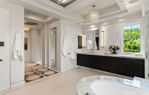 Tiny photo for 9 Shoreridge, Newport Coast, CA 92657 (MLS # OC25163737)