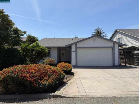 Photo of 265 Toledo Ct CT, Vallejo, CA 94591 (MLS # 41134468)