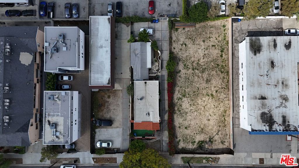 5315 Riverton Avenue