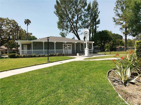 Tiny photo for 8307 Sedan AVE, West Hills, CA 91304 (MLS # SR26112510)