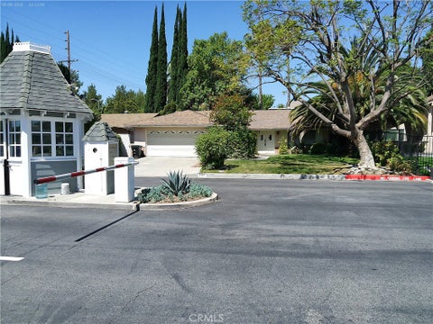 Tiny photo for 8307 Sedan AVE, West Hills, CA 91304 (MLS # SR26112510)
