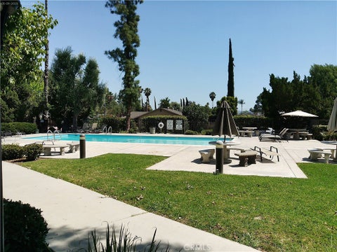 Tiny photo for 8307 Sedan AVE, West Hills, CA 91304 (MLS # SR26112510)