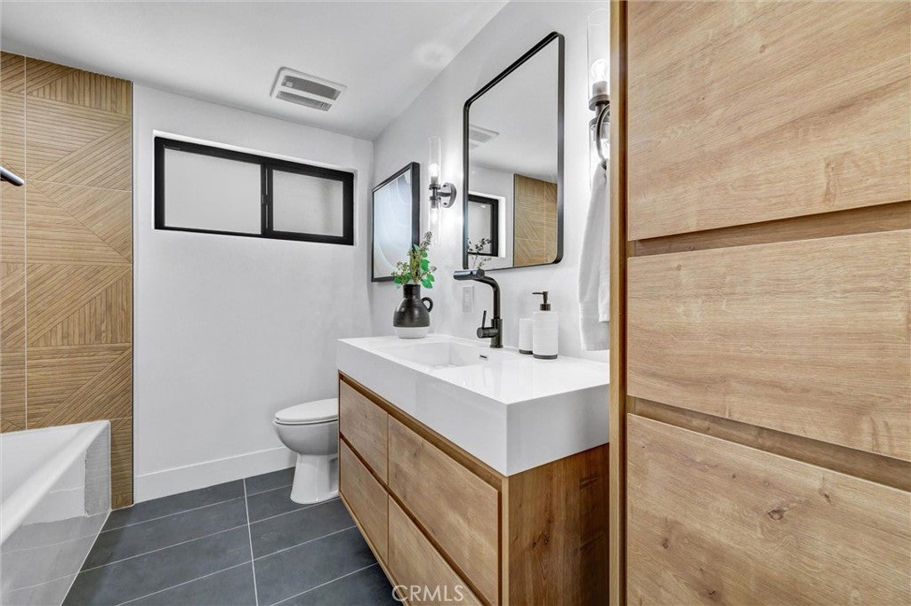 10321 Kamuela, Huntington Beach CA 92646 - Photo 18