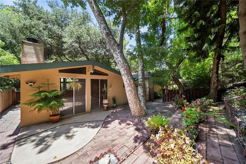 Tiny photo for 2900 Mandeville Canyon RD, Los Angeles, CA 90049 (MLS # SR26113664)