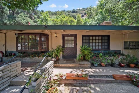 Tiny photo for 2900 Mandeville Canyon RD, Los Angeles, CA 90049 (MLS # SR26113664)